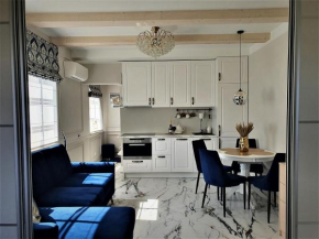 GOLDEN QUEEN apartments